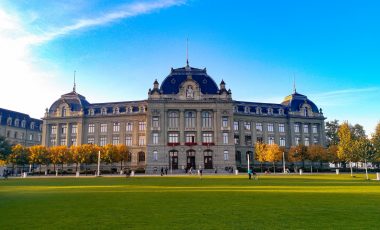 Former PhD student Evrensel Sebep begins his postdoctoral career at the University of Bern